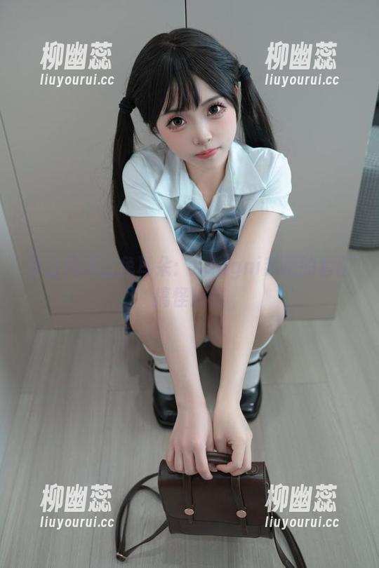 Bangni邦尼 当古风遇上兔耳朵:Bangni邦尼的套图搞怪旅程