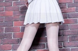 Beautyleg - Linda这波私房美腿图片，有种想把它画框挂墙上的冲动。