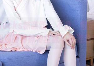BoBoSocks袜啵啵 - 不急，慢慢下载：奶油的棉袜和丝袜斗脚游戏！