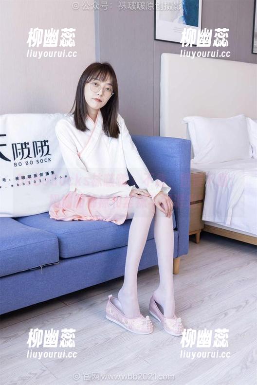 BoBoSocks袜啵啵 - 不急，慢慢下载：奶油的棉袜和丝袜斗脚游戏！