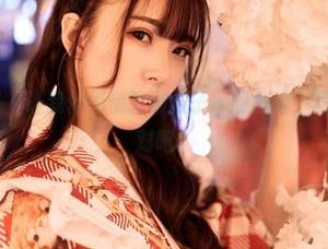 Feilin嗲囡囡 - 让我们悄悄聊聊方子萱的白丝，写真也不会呆板对吧？