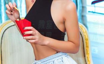 GIRLT果团网 - 教室合集中的陈迪娅：老师的关注点在哪里，当然是这儿啦！