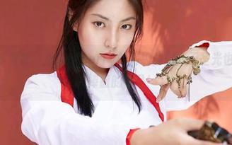 MiiTao蜜桃社 - 小草莓Berry的高级瑜伽：无圣光也要美，让人捧腹的作品！