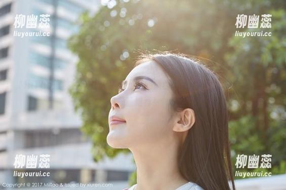 MiiTao蜜桃社 - 让人移不开眼的露西Lucy黑色图集，果然全套推荐！