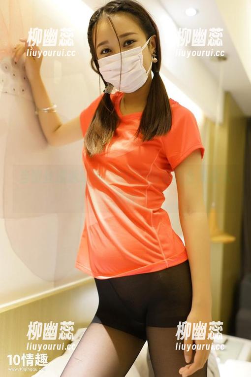 当蕾丝邂逅镜头，ROSI的写真合集让人走神