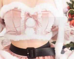啧啧，Tomiko(とみこ)在泳池边，原图比我想象的要好看很多！