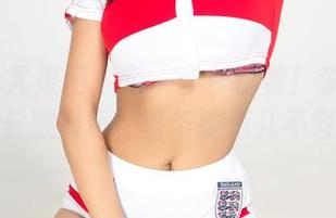 UGirls尤果网 - 每一步都算数！李易童最新美图长腿展示，奢华腿范儿不容错过！