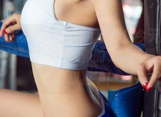 UGirls尤果网 - 王瑞儿上线！今天的美图把“妹妹”搞得跟贼似的了，感觉我自己都要抓狂了！