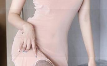 XIAOYU语画界 - 看，在线高清的Angela小热巴在泳池边的微妙姿态，水光潋滟间有戏