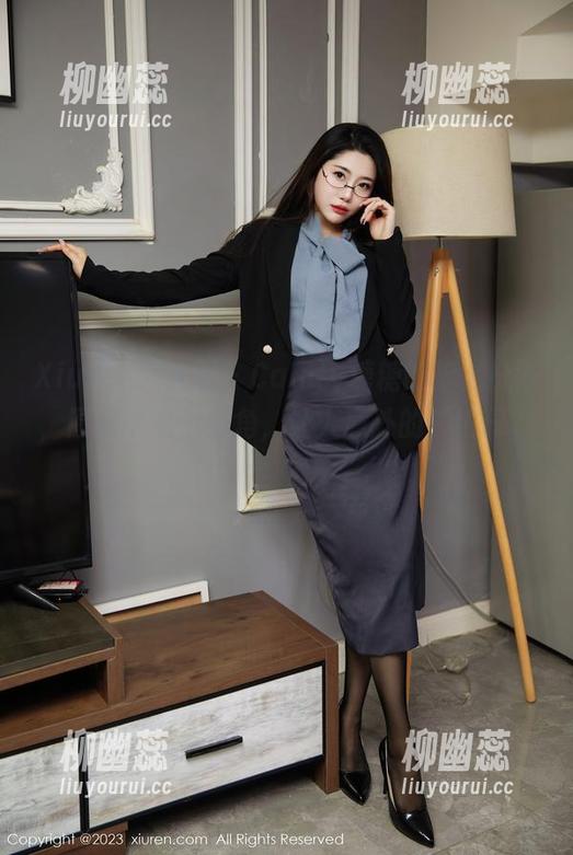Xiuren秀人网-Candy糖糖 Xiuren秀人网 - Candy糖糖的护士扮演,原图中这个视角,让人意外的“忙碌”全套。
