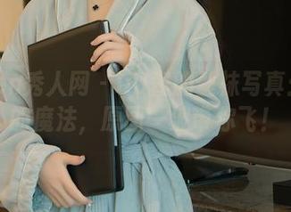 Xiuren秀人网 - UU酱的丝袜写真：袜界的魔法，原图一波带你飞！