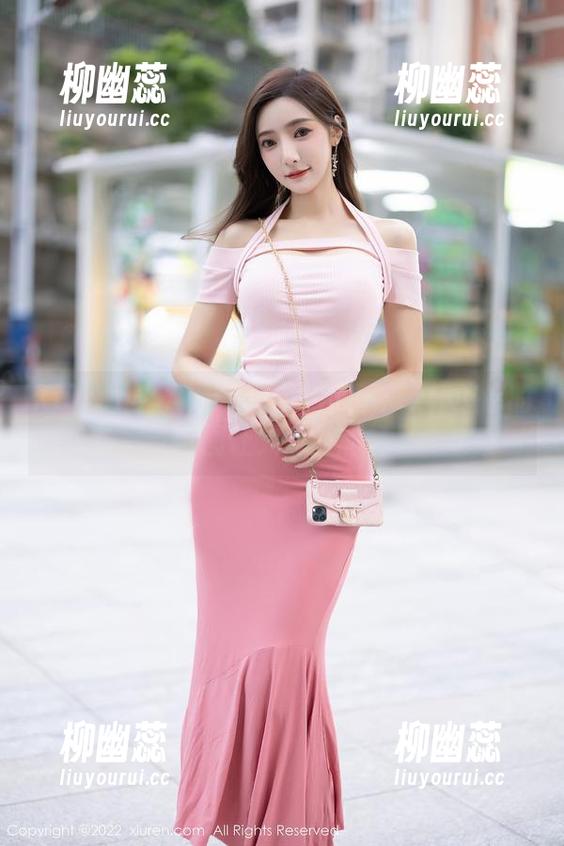 Xiuren秀人网-z杯悠悠 Xiuren秀人网 - 透明的心事:z杯悠悠的套图让人意外的轻
