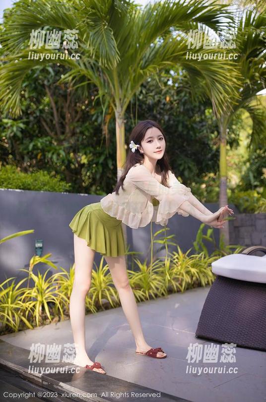 Xiuren秀人网-杨晨晨 Xiuren秀人网 - 杨晨晨的美腿与黑丝搭配,真心给这个图包打call,太上头了!