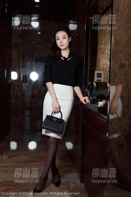 Xiuren秀人网-龙泽美曦 Xiuren秀人网 - 图片里的龙泽美曦:这日常,真让人想多看几眼