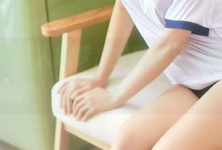 图集里的佳人如梦，尤蜜荟正在低声呼唤你