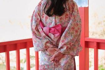 在wuyo(우요)全套女仆的原图中，找到那抹幽默感