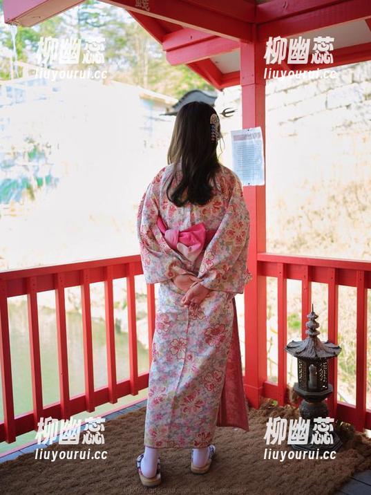 在wuyo(우요)全套女仆的原图中，找到那抹幽默感