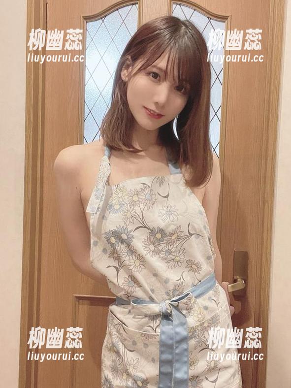 作品里，けん研(けんけん)将PINK的激情和BLUE的冷静拆开重组，我想我能理解这种微妙的关系。