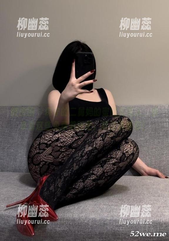 微密圈 - 保守的二舅妈的蜜腿真诱人，快来看这些免费美图吧，真没误导你！