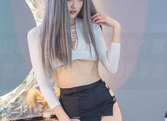冬马路纱的“西施”，不过是个散步的自拍，哈哈，我也是目光缓缓游走中。