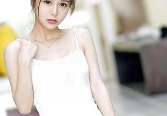 嗲囡囡 - 原图可见K8傲娇萌萌Vivian，吊带的设计让我疑问：这到底是穿衣还是裸奔？