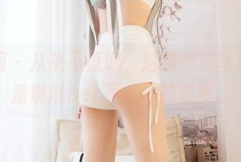 嗲囡囡 - 从来不低调，这组御姐写真里有潘琳琳ber不一样的态度。