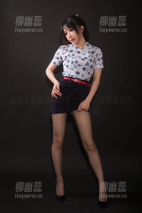 小女巫露娜 品味小女巫露娜的锡兰红茶,资源里反而多了份淡淡的迟疑
