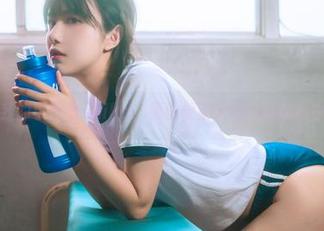 放飞自我的小鹿鹿shika，黑山梗菜定制写真或许也能飞？