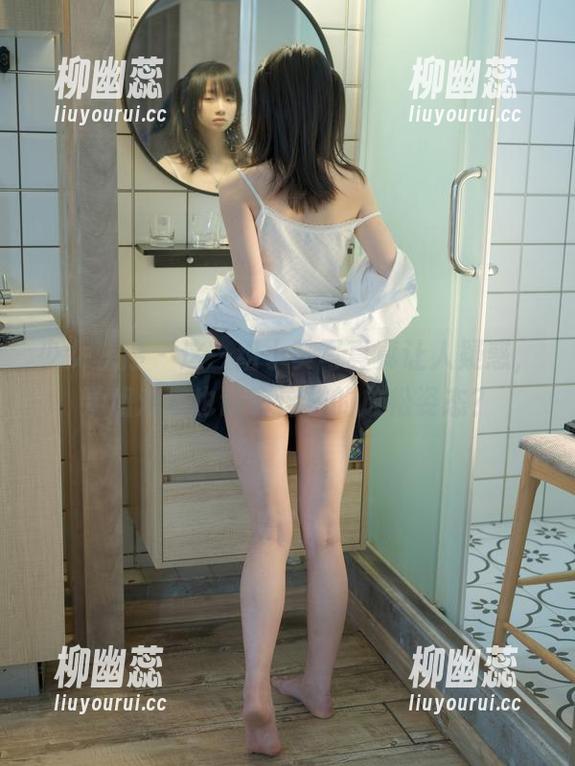 少女秩序-小葵 少女秩序 - 这一组小葵写真真让人疑惑,学姐难道也该有这样的放松姿态?