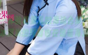 尤果网 - 体验松果儿的海边合集，看着吃冰淇淋的同时也在追逐海浪