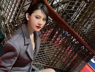微密圈 - 就是阿朱啊定制的4月，一场身体与色彩的游戏？