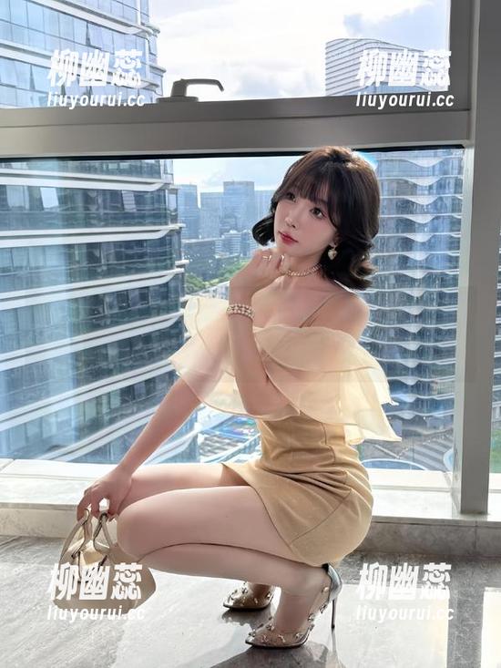 微密圈 - 在徐莉芝Booty的高清照片中，剧情又是怎样展开的呢？