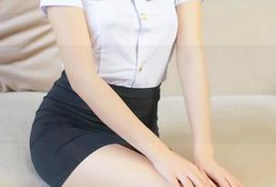 推女神 - 在施忆佳Kitty酱的办公室中，套图与资源碰撞出意外的火花
