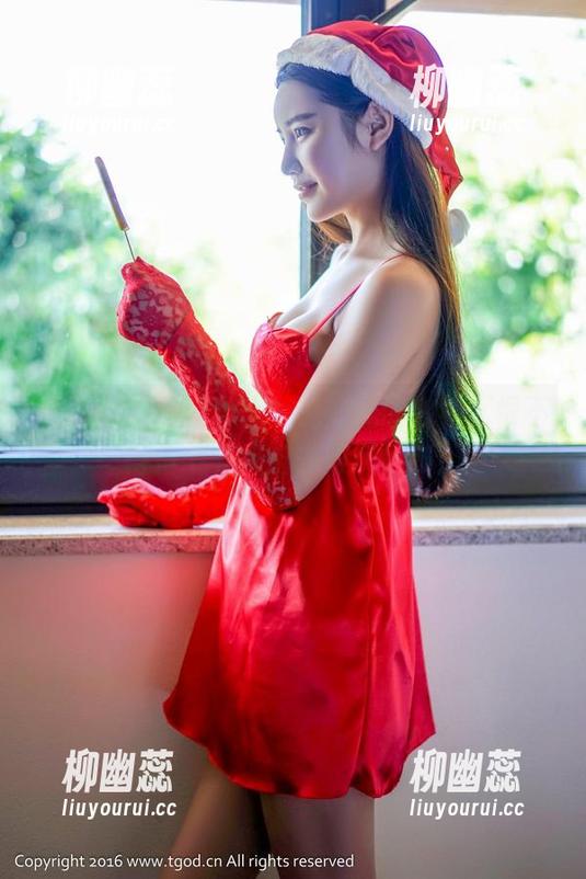 推女神 - 原图释出：施忆佳的白裙，恨不得借个衣柜出去跟风抢镜！