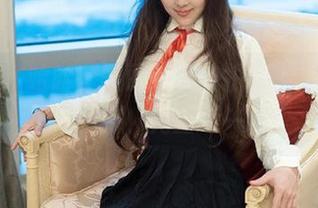 推女郎 - 哈哈，李丽莎的自拍，上了一点点定制服务，完全不一样！