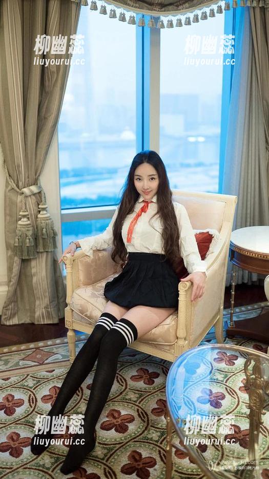 推女郎-李丽莎 推女郎 - 哈哈,李丽莎的自拍,上了一点点定制服务,完全不一样!