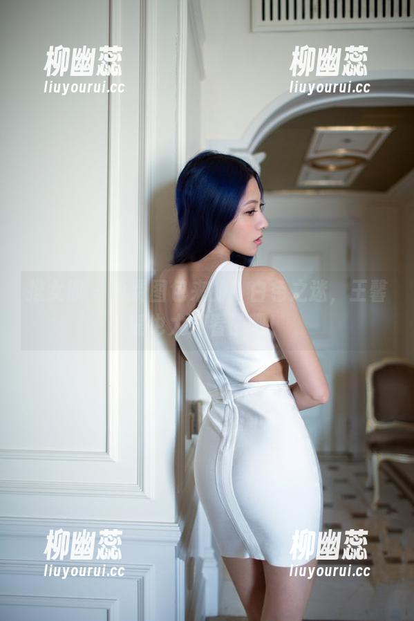 推女郎-王馨瑶 推女郎 - 免费图包来的!白色之迷,王馨瑶也太好看了吧!