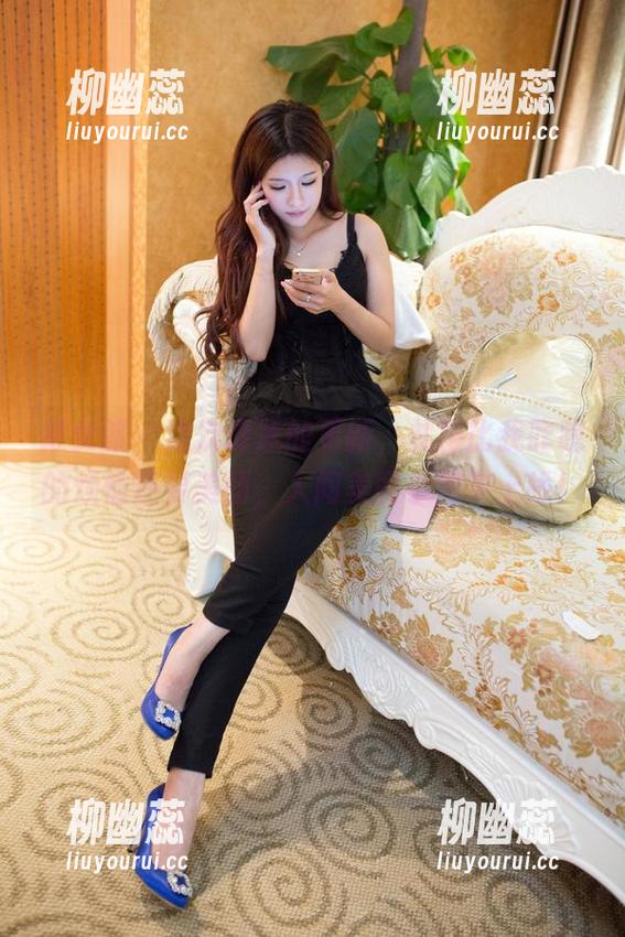 推女郎-谭冰 推女郎 - 这次谭冰的更新,礼服比我昨晚的烦恼还要美丽,人间美丽小泡芙上线!