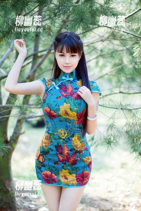 推女郎-赵惟依 推女郎 - 套图时间到!赵惟依最新的居家风格,额,你也想试试扫码吗?