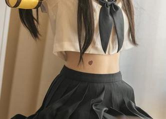 美图解读：桃良阿宅的花束与影如梦似幻…