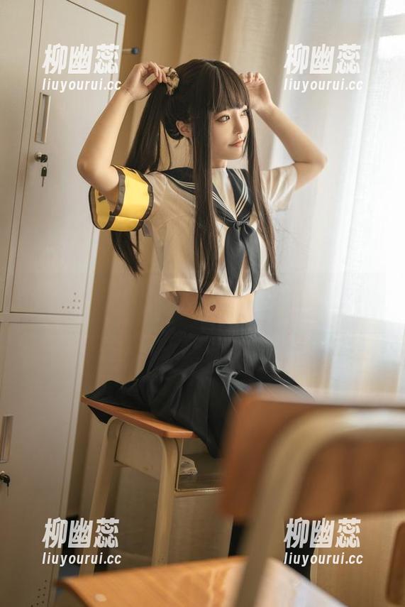 桃良阿宅 美图解读:桃良阿宅的花束与影如梦似幻…