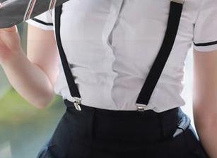 模范学院 - 原图瞄到瞎扯，只在汐汐爱吃草莓与她的浴缸日常里找到真相