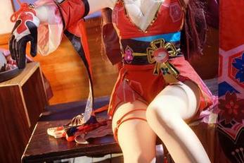 焖焖碳的少女cos，图片里的青春都跑出来了！