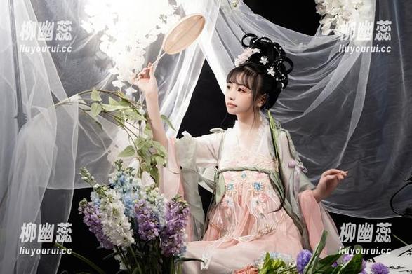 爆机少女喵小吉 美图多到让人醉,爆机少女喵小吉在微醺时刻里的风采,谁忍心放下?