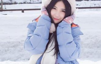 爱蜜社 - 你见过原图的闵妮Mily吗？从这张自拍来看，我真替她捏把冷汗！