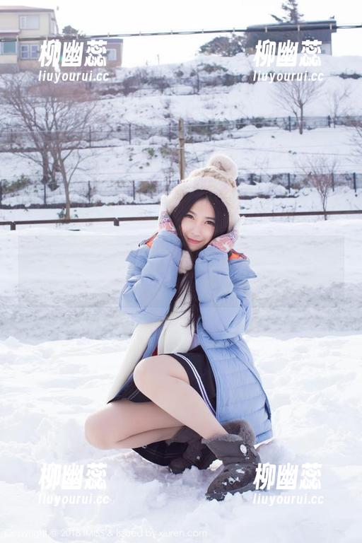 爱蜜社-闵妮Mily 爱蜜社 - 你见过原图的闵妮Mily吗?从这张自拍来看,我真替她捏把冷汗!