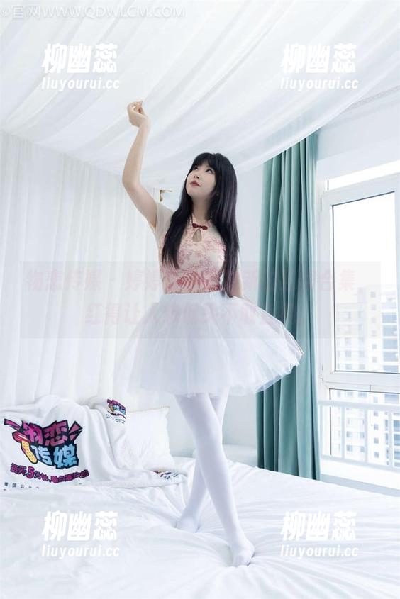 物恋传媒 - 婷婷带你看最新的红裙合集，红得让人想低头不敢直视。