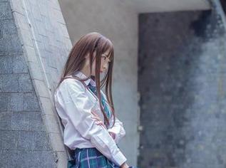 从疯猫ss的高跟鞋开始，揭开网盘作品的微妙情愫。