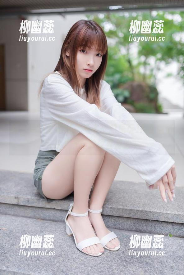 存一点黄昏记忆，祖木子的兔玩JK合集带给你不一样的惊喜体验。