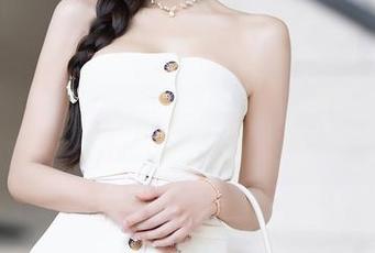 秀人网 - 兔女郎图集就在这！乔一一的好奇心引发小骚动～